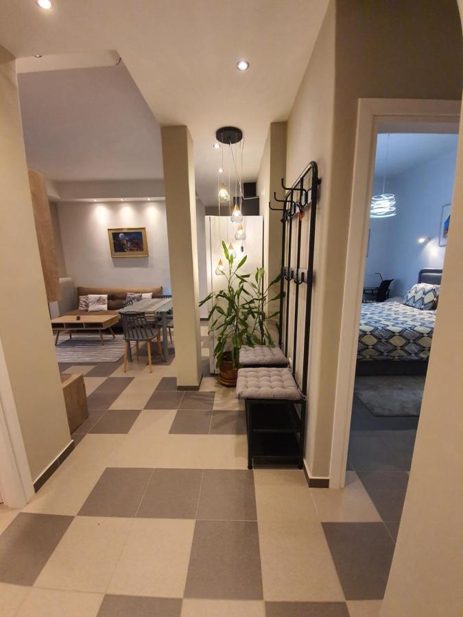 شقة أثينا  في Lukas-2 B/R Luxurious Flat With Veranda المظهر الخارجي الصورة