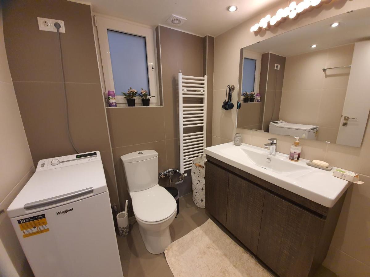 شقة أثينا  في Lukas-2 B/R Luxurious Flat With Veranda المظهر الخارجي الصورة
